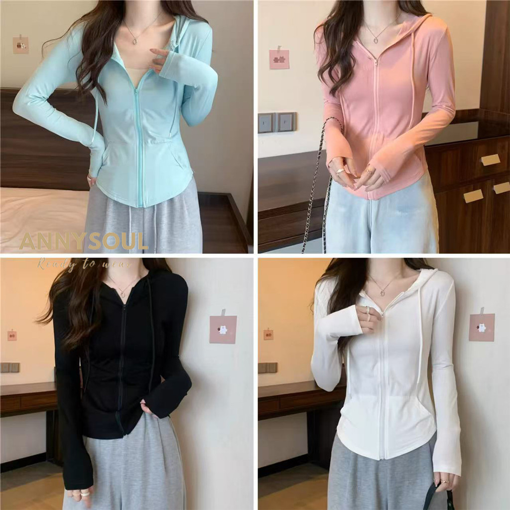 เสื้อยืดแขนยาวผ้าบางเบามีฮู้ด สีขาว