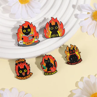 Creative Fire เปลวไฟเข็มกลัด Im Fine ตลกป้ายโลหะบุคลิกภาพแฟชั่นเสื้อผ้ากระเป๋าเป้สะพายหลังเคลือบ Pin อุปกรณ์เสริมเครื่องประดับของขวัญ