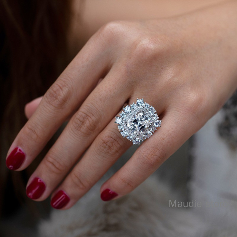 Super Luxury 8CT จริง Moissanite แหวนเพชร 100% S925 Elegant Emerald ตัดหนา K Gold Handmade งานแต่งงา