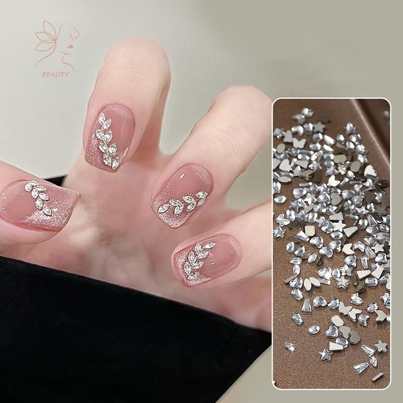 [maybeauty] 50 ชิ้นรูปคริสตัลตกแต่งเล็บด้านล่างแบน Rhinestone ผสมสีแก้วอัญมณี DIY อุปกรณ์ทําเล็บ {TH}
