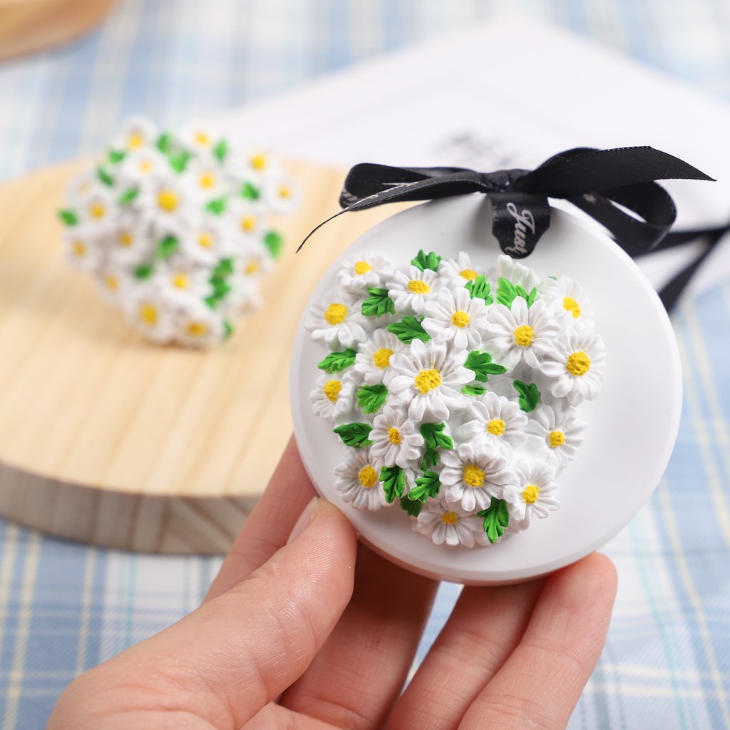 แม่พิมพ์แขวนเดซี่ขนาดเล็ก DIY เทียนหอม Daisies ดอกไม้รถ Air Outlet Diffuser พลาสเตอร์แม่พิมพ์ซิลิโคน