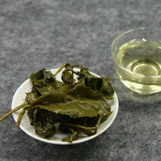 พรีเมี่ยมไต้หวัน Dongding Oolong Alishan Tea High Mountain Organic Loose Tea