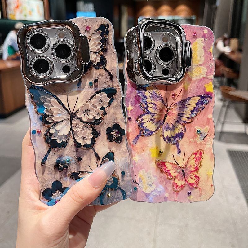 สําหรับ iPhone 16 Pro Max 15 14 Plus แฟชั่นรูปแบบผีเสื้อที่มีสีสันเคสโทรศัพท์พร้อมขายึดฟังก์ชั่นเลนส์แหวนสําหรับ iPhone 11 12 13 14 15 16 Pro Max ซิลิโคนอ่อนนุ่มกันกระแทก
