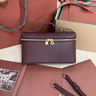 จีเอช สปอต กู๊ดส์ ✨   กระเป๋าแบบกล่องหัวเข็มขัดทองลายลิ้นจี่…