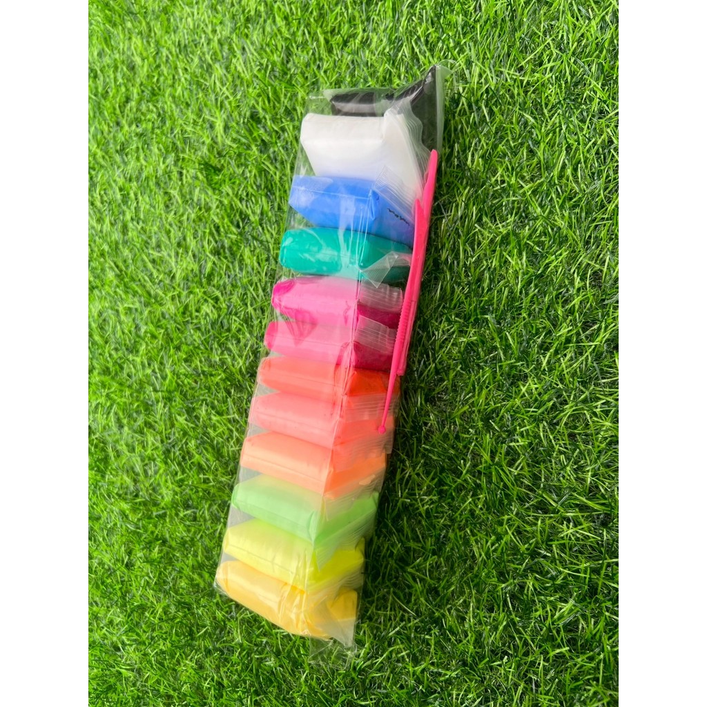 ดินเบาเสริมสร้างจินตนาการ แพ๊ค 12 สี พร้อมอุปกรณ์สำหรับปั่น ไม่ติดมือ สีสันสวย ปลอดภัยไร้สารพิษ