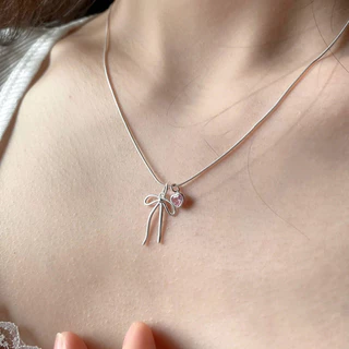 สร้อยคอหัวใจกุทัณฑ์โลหะผสม พลอยเทียม ยอดนิยมสําหรับสุภาพสตรี