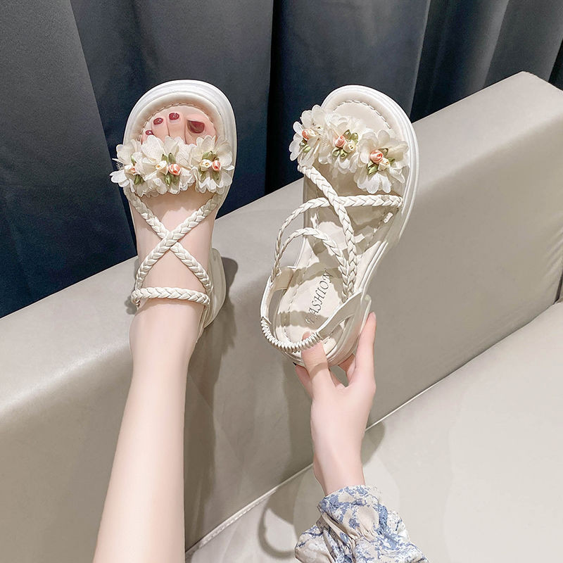 ใหม่⭐️รองเท้าแตะแฟชั่น รองเท้าส้นตึก ไข่มุกอุปกรณ์เสริมดอกไม้ เสรืมส้นหนาถึง 5 เซนติเมตร ใส่แล้วสวย Size 35-40💕⭐️สุดชิค - รูปที่ 5