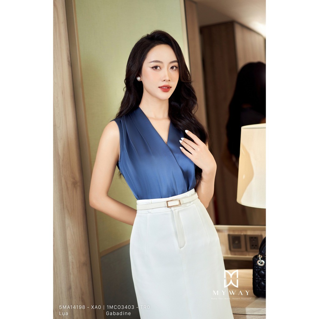 MY WAY เสื้อผู้หญิงใต้วงแขนคอเต่า Elegant จีบไหล่เสื้อ 5MA14198W - XA0