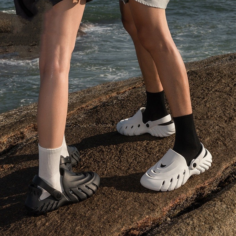 คุณภาพสูงรองเท้าแตะอินเทรนด์น้ําหนักเบา EVA หนาSoled Heelless รองเท้าแตะสไตล์คู่กลางแจ้ง Anti-Slip Wear-Re