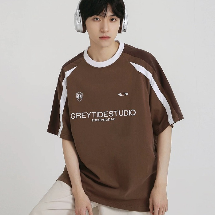 BECoolMan🌟แขนสั้นพิมพ์ลายตัวอักษรผู้ชาย  ชุดคู่รัก  สไตล์อเมริกันวินเทจ  เสื้อแขนยาวลายทาง  แบบหลวม - รูปที่ 5