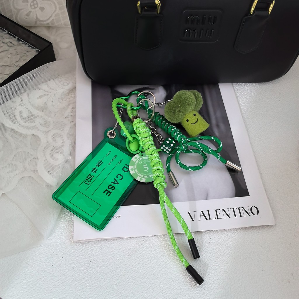 24 New Style All-Match Pendant Fashion miu Style Female Bag Accessories พวงกุญแจสไตล์คู่รัก