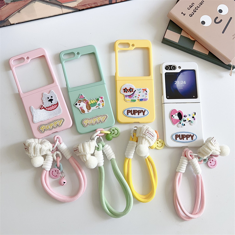 สําหรับ Samsung Galaxy Z Flip 6 5 4 3 น่ารัก Slim Case การออกแบบการ์ตูน Hard PC สุนัขพร้อมสายคล้อง