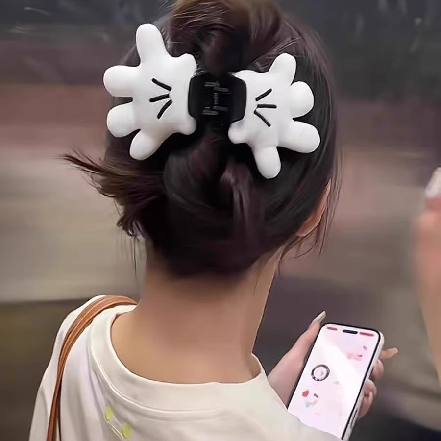 หญิง 2025 กิ๊บติดผมลายการ์ตูนมิกกี้ปาล์มน่ารักสไตล์ใหม่