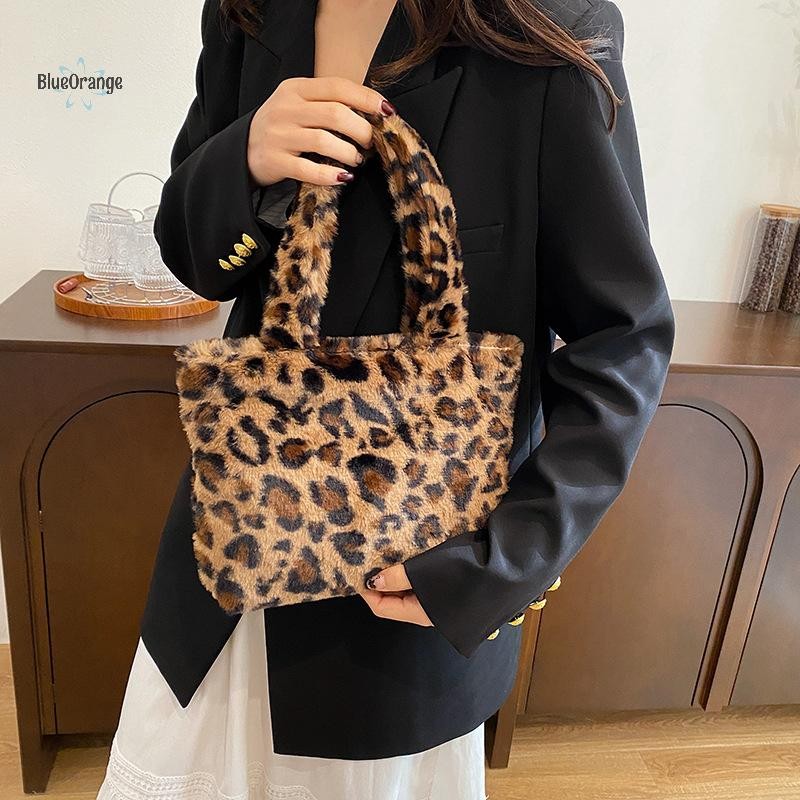 ใหม่เสือดาวตุ๊กตากระเป๋า Kawaii อะนิเมะกระเป๋าถือนุ่มยัดไส้ Tote แฟชั่น Commuter Satchel กระเป๋าเป้สะพายหลัง hot