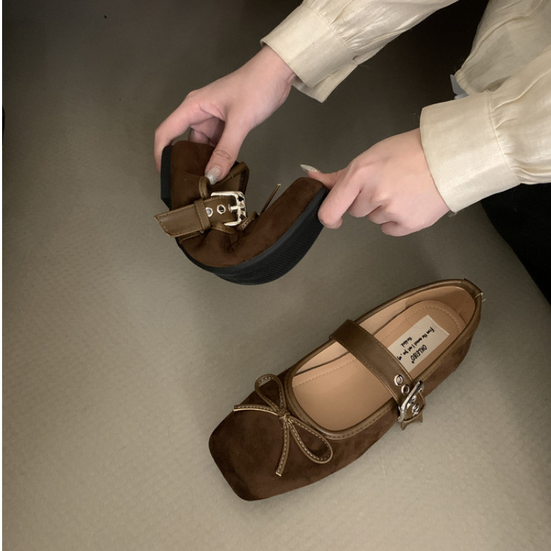WALKING 👟รองเท้า Mary Jane หัวเหลี่ยม ปากตื้น ส้นแบน สไตล์ย้อนยุค พื้นนุ่ม ไม่ลื่น ทนทานต่อการสึกหรอ