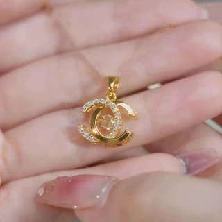 สร้อยคอเหล็กไทเทเนียม 18K Gold-Plated C-Shaped จี้สร้อยคอ Clavicle Chain ขายร้อนสร้อยคอหญิง ins อารมณ์ Clavicle Chain คอ