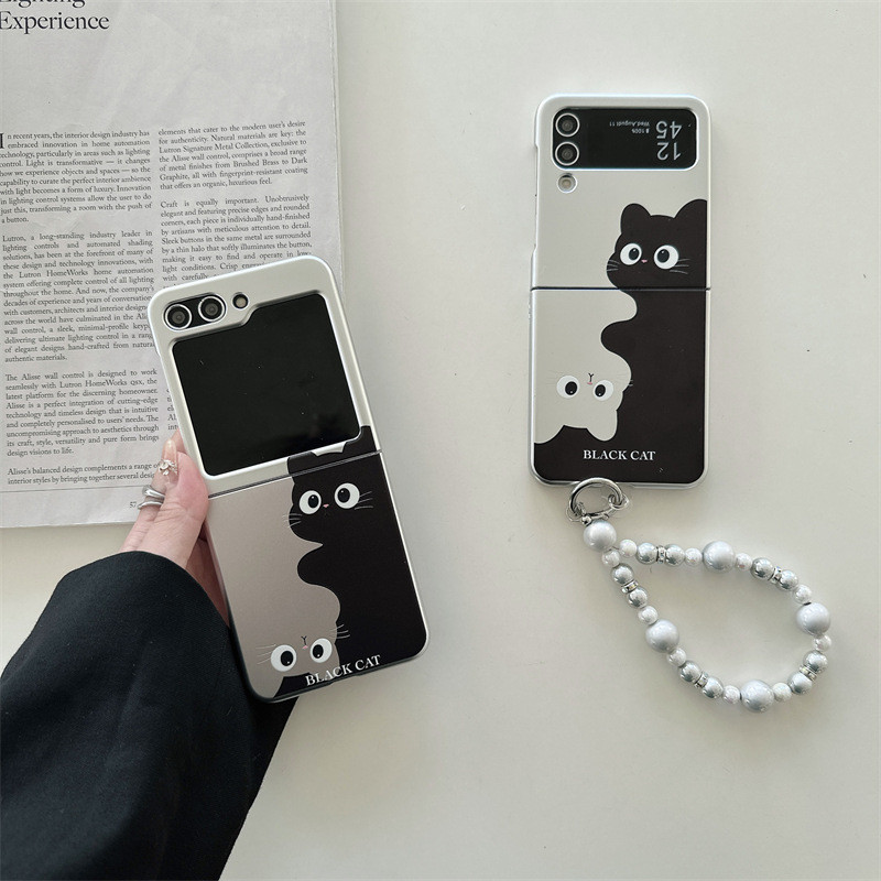 เคสโทรศัพท์มือถือแมวสีดำแบบการ์ตูนรูปแบบใหม่ที่เหมาะสำหรับโทรศัพท์ Samsung Galaxy zflip รุ่น 6