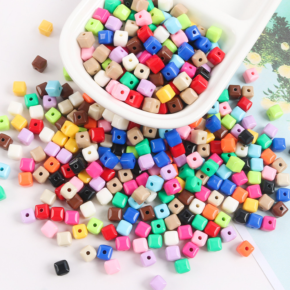 30pcs 7 มม.สีสัน Luminous Square Spacer ลูกปัดอะคริลิคสําหรับเครื่องประดับทํา DIY ลูกปัดสร้อยคอสร้อยข้อมือหัตถกรรมอุปกรณ์เสริม