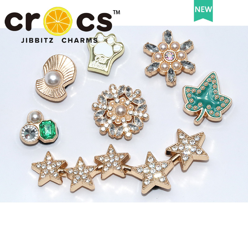 Jibbitz crocs ชาร์มหัวเข็มขัดโลหะ อุปกรณ์เสริมโลหะ ดาวเพชร ดอกไม้ แฟชั่น อุปกรณ์เสริมรองเท้า จิ๊บบิท ตัวติดรองเท้า crocs