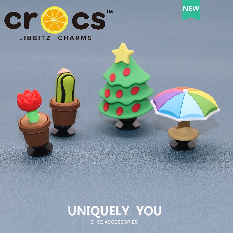 jibbitz crocs รองเท้าหัวเข็มขัดรู อุปกรณ์เสริมรองเท้า 3D สามมิติต้นคริสต์มาส กระบองเพชร สำหรับรองเท้าแฟชั่น อุปกรณ์เสริม จิ๊บบิท ตัวติดรองเท้า crocs