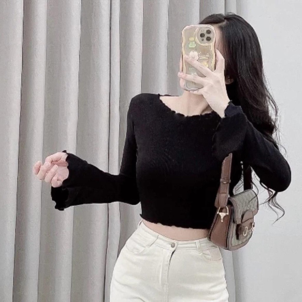 Dagi Flared Sleeve T-shirt with Personality Rolling Crop Top Form for Women รหัส ds1a