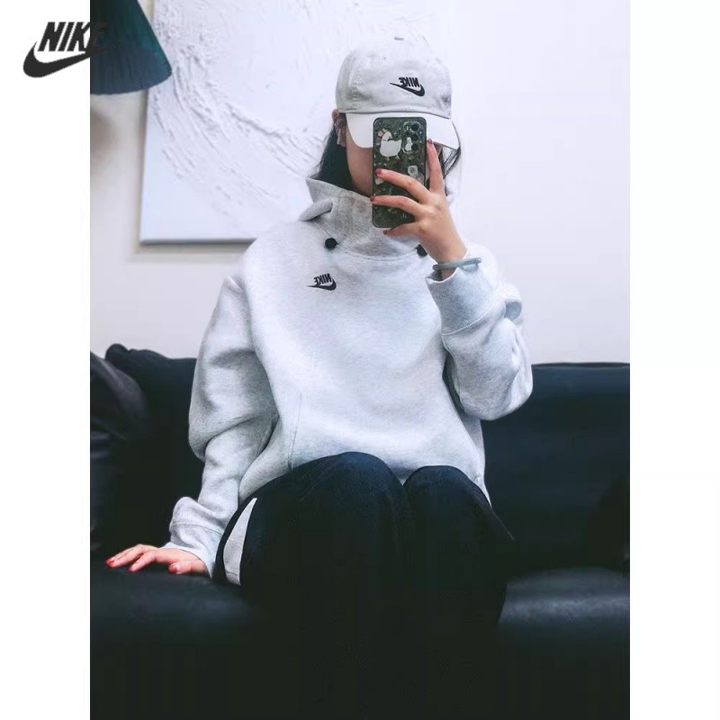 คลังสินค้าพร้อม ของแท้ 100% Nike Womens TECH FLEECE Sports Loose Casual Hoodie Sweatshirt FV6323-010