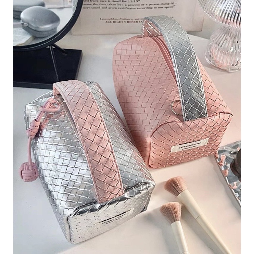 กระเป๋าเครื่องสำอาง ใส่ของ เครื่องสำอางได้เยอะมากๆ หนัง PU กันน้ำได้ พร้อมส่งในไทย