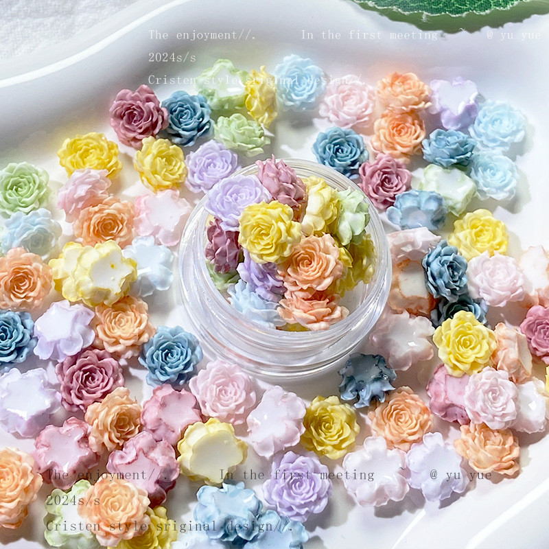 เรซิ่นtie-dye Camelliaนุ่มแกะสลักอุปกรณ์แต่งเล็บขายร้อนดอกไม้วัสดุHandmadeสวมใส่เล็บอุปกรณ์แต่งเล็บ