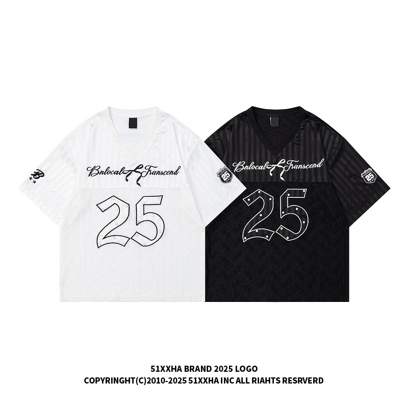 อเมริกันย้อนยุคย์เสื้อยืดสําหรับผู้ชายและผู้หญิงถนนแฟชั่นหลวมการออกแบบอเนกประสงค์กีฬาคอวีแขนสั้น
