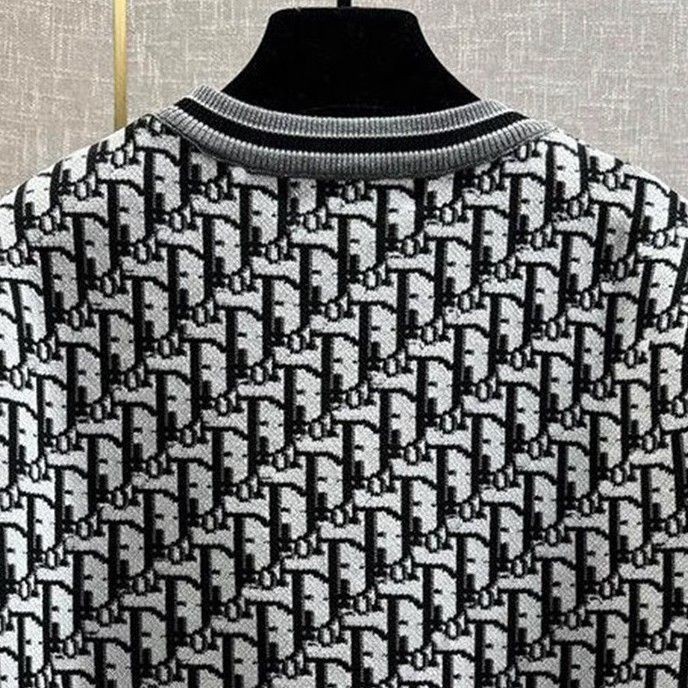 2025 สไตล์ใหม่ ทั้งหมด-จับคู่ เสื้อยืดผู้ชายอินเทรนด์แฟชั่นรอบคอพิมพ์ด้านบนลําลองแขนสั้นเสื้อยืดเกาหลีรุ่น ซอก แสงสว่าง หรูหราเสื้อผ้าผู้ชาย [พร้อม - รูปที่ 6