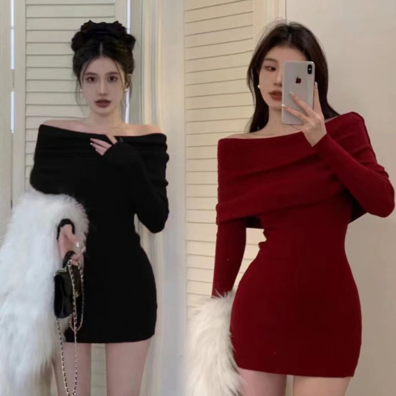 เดรสสีแดง ชุดคริสมาส ชุดเดรสคริสมาสต์ชุดเดรสไหล่เดียวสำหรับผู้หญิงชุดเดรสรัดสะโพกใส่ด้านในเข้ารูปใส่แล้วดูผอมเพรียวสำหรับงานปาร์ตี้ปีใหม่สำหรับฤดูใบไม้ร่วง
