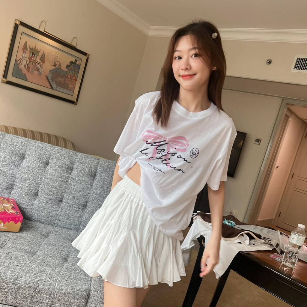 พร้อมส่ง! เสื้อยืด Oversize ผ้าคอตตอนสีขาว mIXD OOTD💗 คอกลม น่ารัก