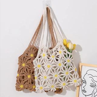 Daisy bag 🌼กระเป๋าถักดอกเดซี่ แบบสาวเกาหลี มี 2 สี งานถักละเอียด มีซับใน P200