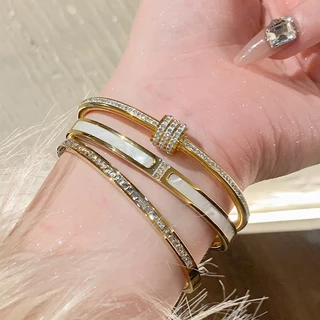สร้อยข้อมือผู้หญิงTitanium Steel Zircon หรูหราไม่ซีดจาง