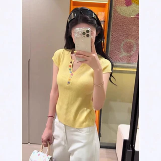 สีสันปุ่ม V คอเสื้อกันหนาวผู้หญิงฤดูร้อน Age-Reduction แฟชั่น Chic Slimmer ดูสั้น-