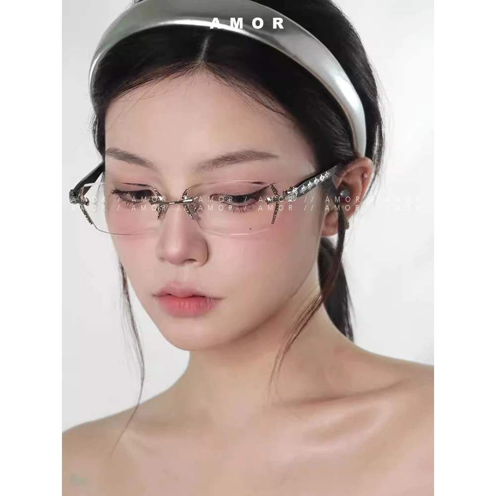 แว่นตาครอสไร้ขอบ Y2K สําหรับแต่งหน้าธรรมชาติหญิง