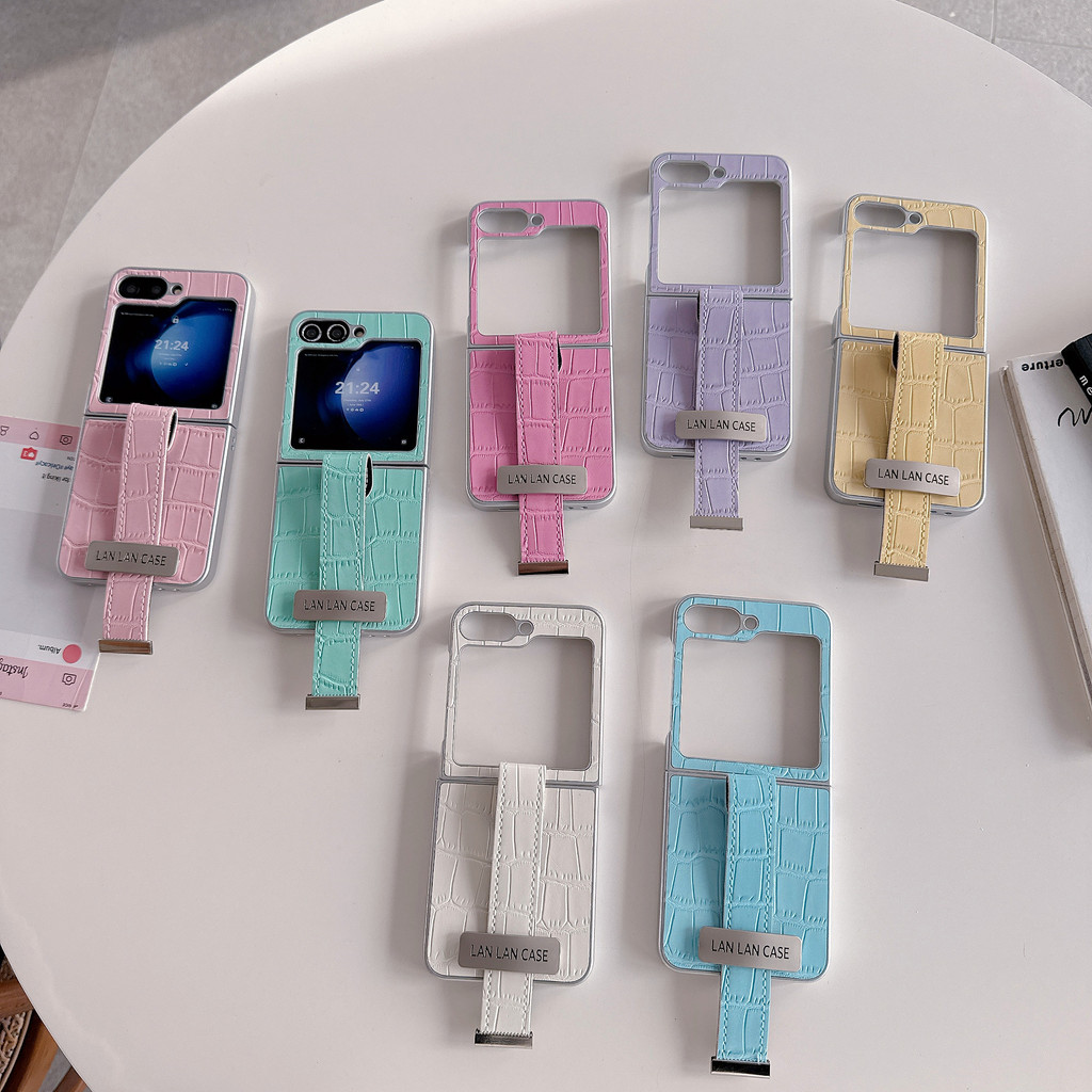 Flip7 Flip6 Samsung Galaxy Z Flip 5 hard รูปแบบจระเข้น่ารักสีสันสดใสพร้อมสายรัดข้อมือ เคส Samsung Ga
