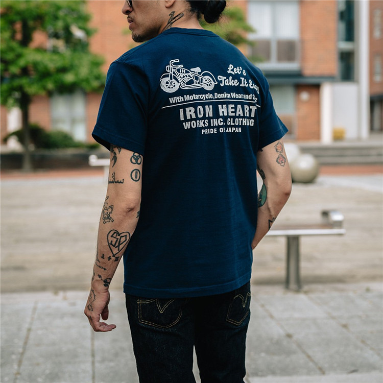 เสื้อยืดแขนสั้นผ้าฝ้ายพิมพ์ลาย IRON HEART