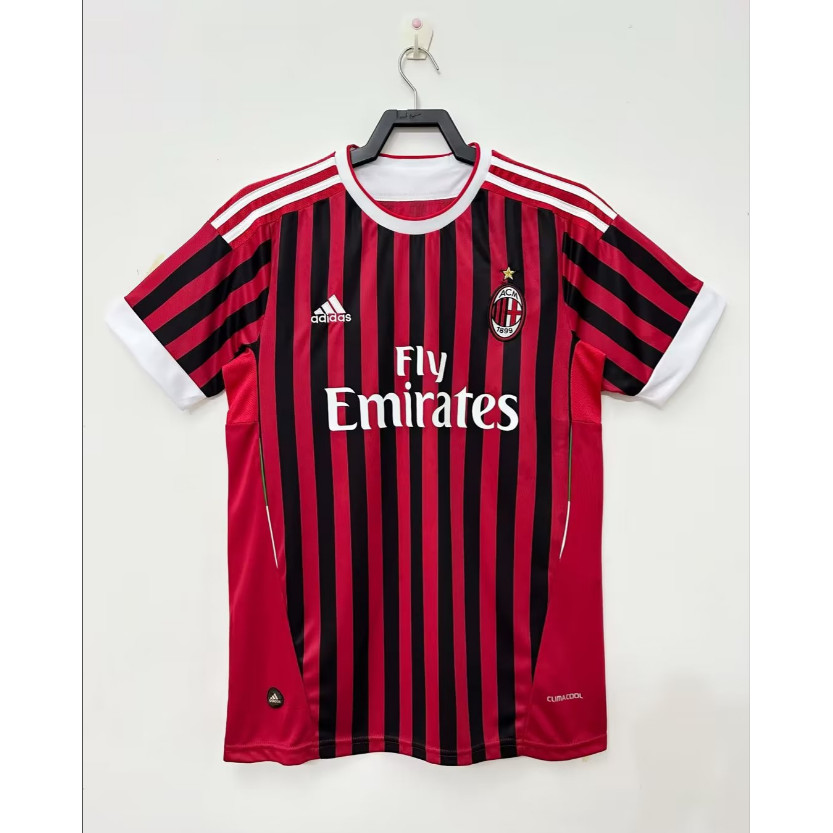 11-12ac Milan Home เสื้อฟุตบอลย้อนยุคคุณภาพสูงเสื้อยืดฟุตบอลที่กําหนดเอง