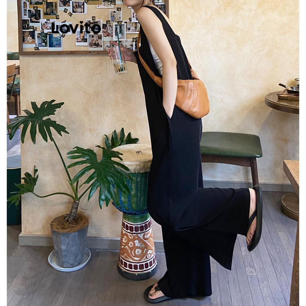 Lovito ชุดเอี๊ยมผู้หญิง มีกระเป๋า สีพื้น สไตล์ลำลอง LNA67236