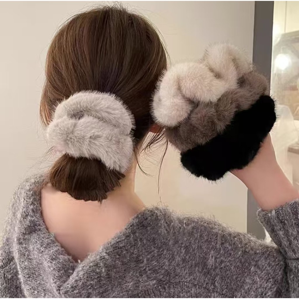 ฤดูใบไม้ร่วงฤดูหนาวขนาดใหญ่พิเศษเลียนแบบ Mink ลําไส้ผม Band Retro นมสีกาแฟ Fluffy ยืดหยุ่น Plush ผม Tie แฟชั่น Scrunchies สําหรับผู้หญิง
