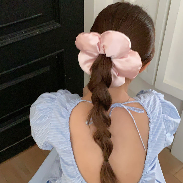 แหวนผมขนาดใหญ่ดอกไม้สามมิติผู้หญิงหวานขด Scrunchie แฟชั่นเครื่องประดับผม ราคา ถูกที่สุด ดีลบีเคเค แกลเลอรีภาพที่ 5