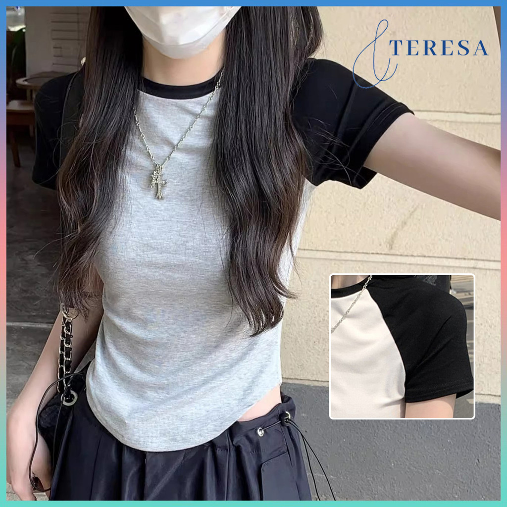 เสื้อยืดทรงสั้นเข้ารูปแฟชั่น