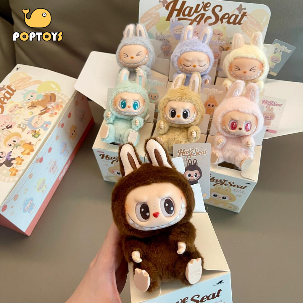 POPTOYPOPMARTLabbu The Monsters Labubu Have A Seat Series ตุ๊กตาไวนิลกล่องตาบอด Art ของเล่นอินเทรนด์ตุ๊กตาเดสก์ท็อปตกแต่งของขวัญวันหยุดตุ๊กตาน่ารักอุปกรณ์เสริมแฟชั่น