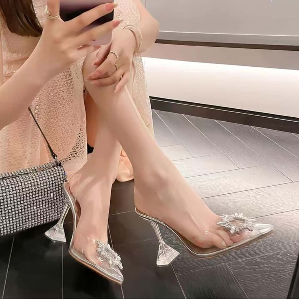 โปร่งใส รองเท้าหัวแหลม แฟชั่น Rhinestone รองเท้าส้นสูงผู้หญิง พื้นนิ่ม คริสตัล ส้นเท้า สูง2.75 นิ้ว ไซส์ 35-42 รูปที่ 3