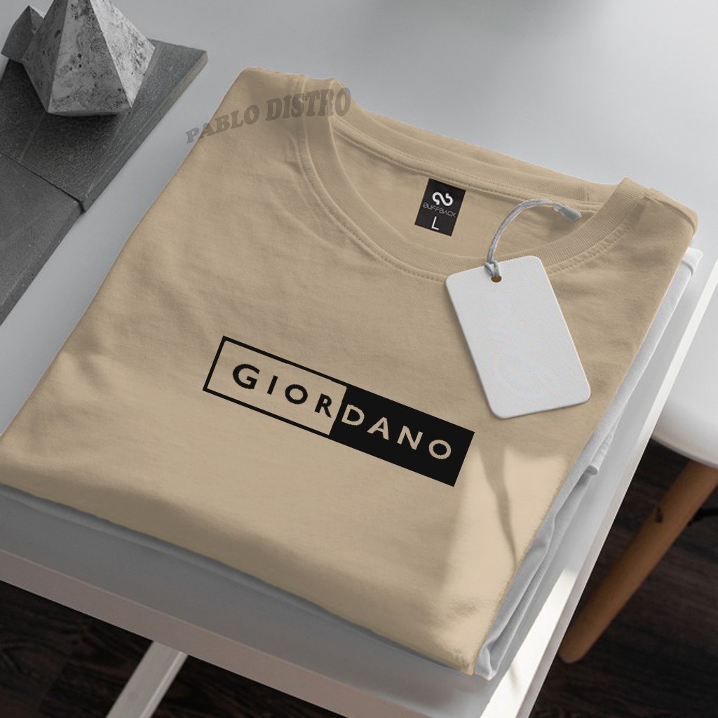 Giordano Blok Text Black Premium Cotton Short Sleeve T-Shirt - เสื้อยืดแขนสั้นสำหรับทั้งผู้ชายและผู้หญิง