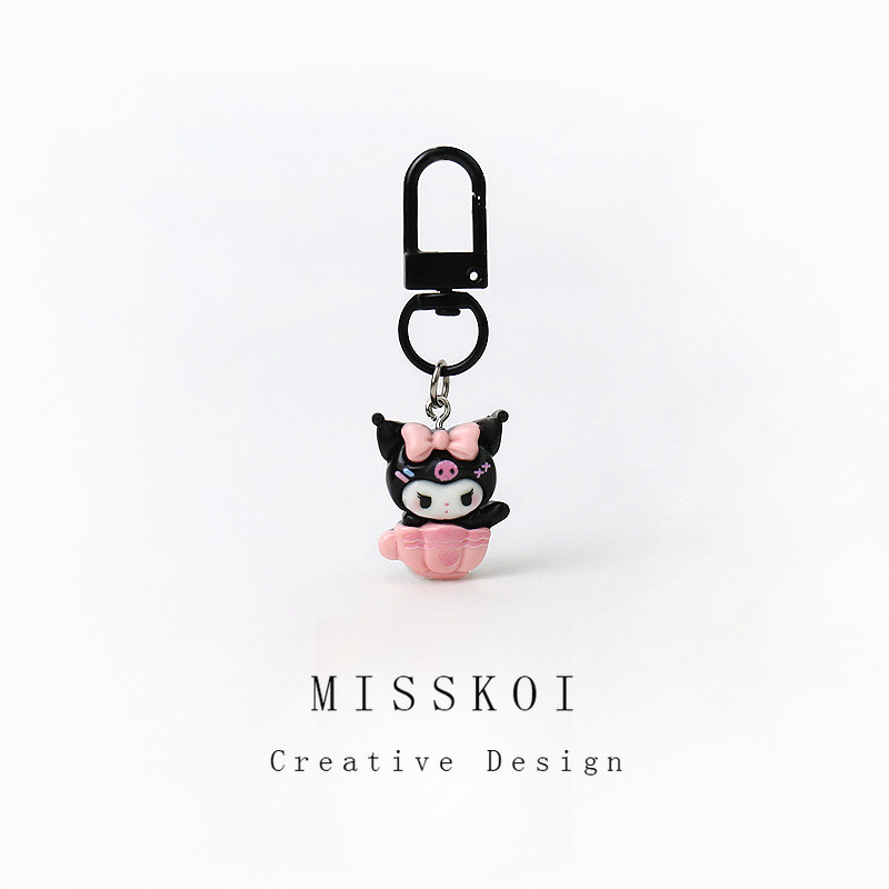 MAUROPOLI การ์ตูน Creative Kuromi Series พวงกุญแจกระเป๋าเป้สะพายหลังจี้ทุกวันที่ไม่ซ้ํากัน