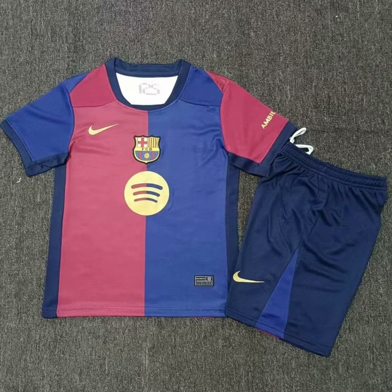 แฟน ๆ ฉบับที่ 2024/25 บาร์เซโลน่า ชุดเหย้าเด็กเสื้อฟุตบอลและกางเกงขาสั้นสําหรับ 16-28,สามารถเพิ่มชื่อและหมายเลขของคุณ