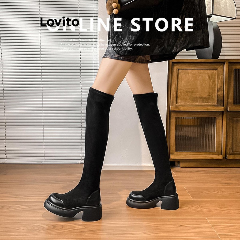Lovito รองเท้าบู๊ทแบบรัดรูปยางยืดทรงเรียบหรูดูสง่างาม ทรงยาวถึงต้นขา รองเท้าบู๊ทแบบแฟชั่นดาราดังสำหรับผู้หญิง LFA53036