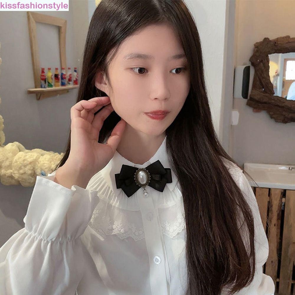 จูบแฟชั่นสไตล์ ริบบิ้นเข็มกลัดจบการศึกษาธุรกิจอย่างเป็นทางการเลียนแบบมุกริบบิ้นเสื้ออุปกรณ์เสริมสําหรับโรงเรียนเครื่องแต่งกายริบบิ้นผูกเจเคเครื่องแบบผูกคอ